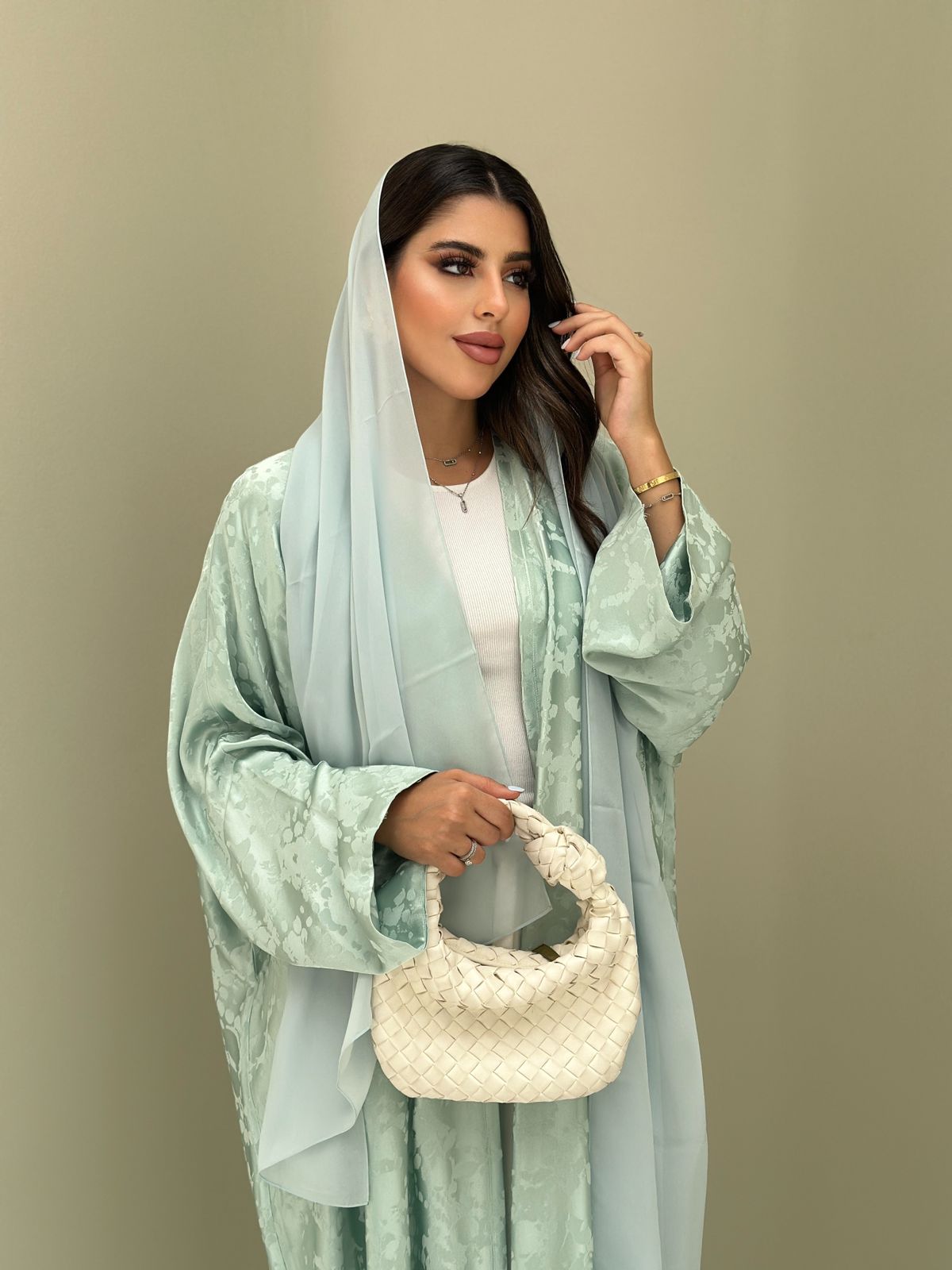 Breeze Abaya