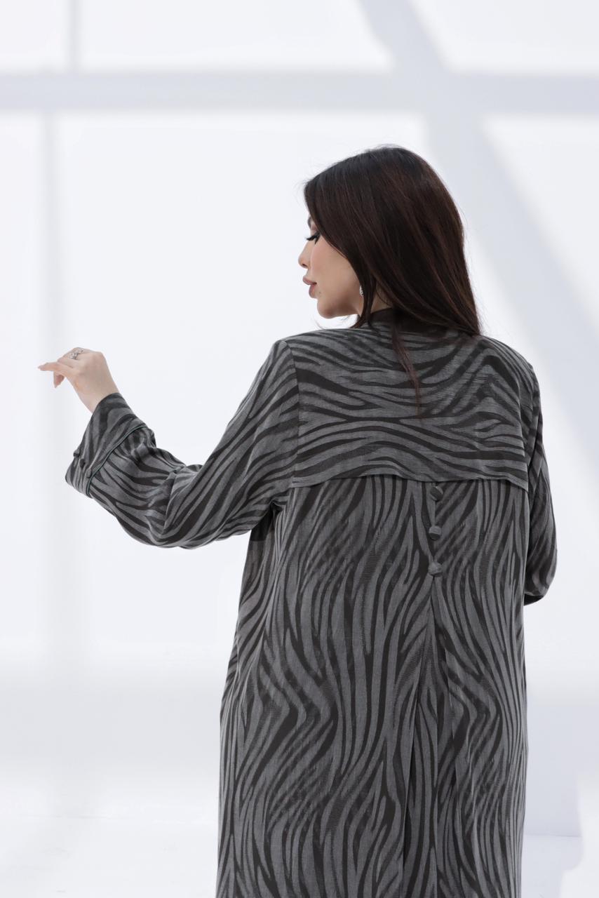 winter abaya zebra